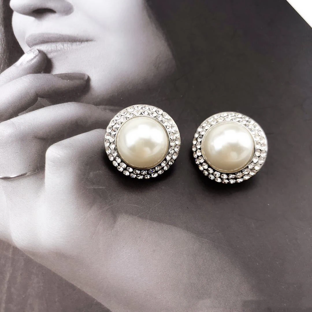 French style celebrity temperament super large pearl rhinestone earrings for women
French style celebrity temperament super large pearl rhinestone earrings for women