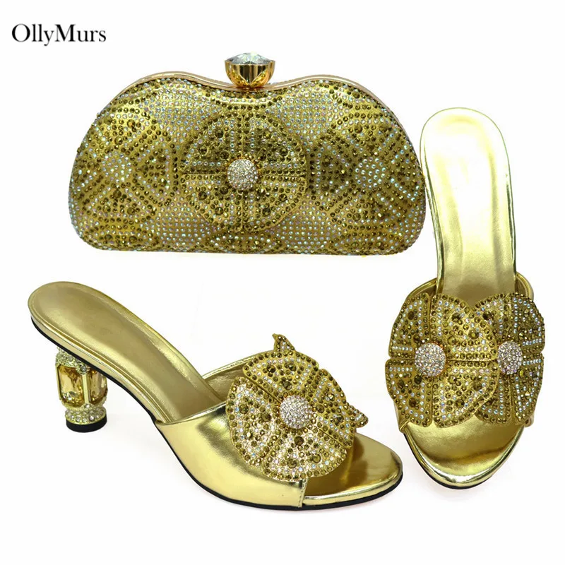 Fasion Italian PU Woman Shoes And Matching Bag Set Autumn Style Fashion Pumps Shoes And Bag Set For Evening Party Size 38-43
Fasion Italian PU Woman Shoes And Matching Bag Set Autumn Style Fashion Pumps Shoes And Bag Set For Evening Party Size 38-43