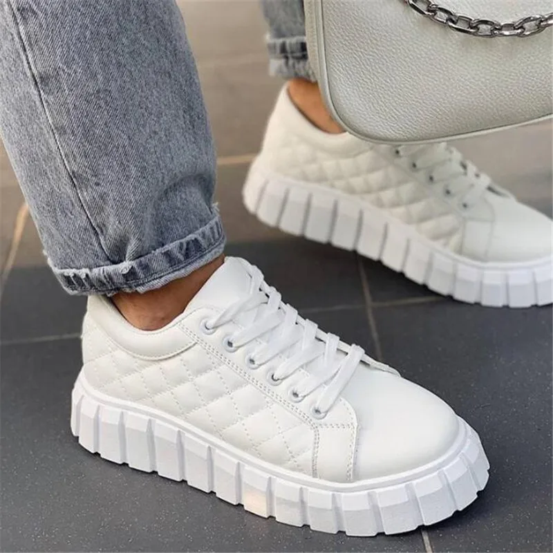 Large size women's casual shoes new fashion sports women's shoes lace-up comfortable women's platform sneakers loafers
Large size women's casual shoes new fashion sports women's shoes lace-up comfortable women's platform sneakers loafers