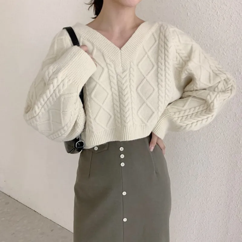 Women's Sweater Short Autumn Winter New Loose Solid Color Korean V-Neck Fashion Pullover Long Sleeve Top
Women's Sweater Short Autumn Winter New Loose Solid Color Korean V-Neck Fashion Pullover Long Sleeve Top