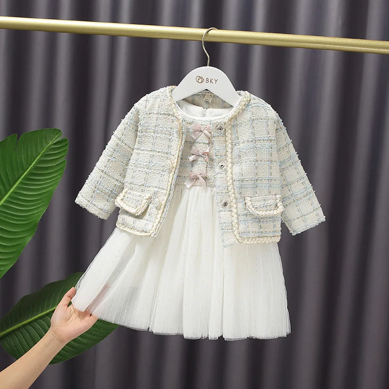 Winter Baby Girls Sweet Bow Princess Dress+ Lattice Coat Two Pieces Of Gauze Dress Suit Kids
Winter Baby Girls Sweet Bow Princess Dress+ Lattice Coat Two Pieces Of Gauze Dress Suit Kids