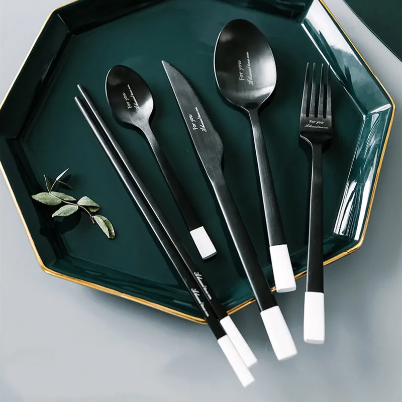 5pcs/set Stainless Steel Dinnerware Sets Knife and Fork Spoon Tableware Steak Chopstick Spoon Set Black Simple Western Tableware
5pcs/set Stainless Steel Dinnerware Sets Knife and Fork Spoon Tableware Steak Chopstick Spoon Set Black Simple Western Tableware