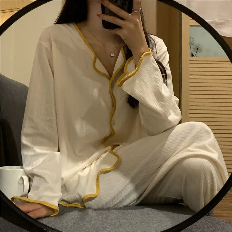 Cotton Crepe Solid Color Women Pajamas Thin Sleepwaer Pyjamas Women Soft Loose Pajama Set Casual Long Sleeve Pijamas Suit F58
Cotton Crepe Solid Color Women Pajamas Thin Sleepwaer Pyjamas Women Soft Loose Pajama Set Casual Long Sleeve Pijamas Suit F58