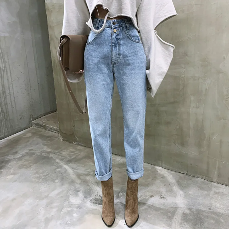 BGTEEVER Vintage High Waist Straight Jeans Pant for Women Streetwear Loose Female Denim Jeans Buttons Zipper Ladies Jeans 2020
BGTEEVER Vintage High Waist Straight Jeans Pant for Women Streetwear Loose Female Denim Jeans Buttons Zipper Ladies Jeans 2020