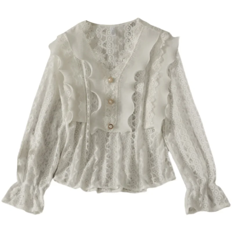 2021 spring super fairy Ruffle stitching V-neck breasted lace shirt women's new flared sleeve loose foreign style shirt
2021 spring super fairy Ruffle stitching V-neck breasted lace shirt women's new flared sleeve loose foreign style shirt