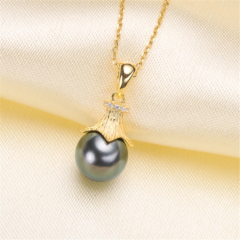 Женский кулон из серебра 925 пробы, с жемчугом 
Женский кулон из серебра 925 пробы, с жемчугом