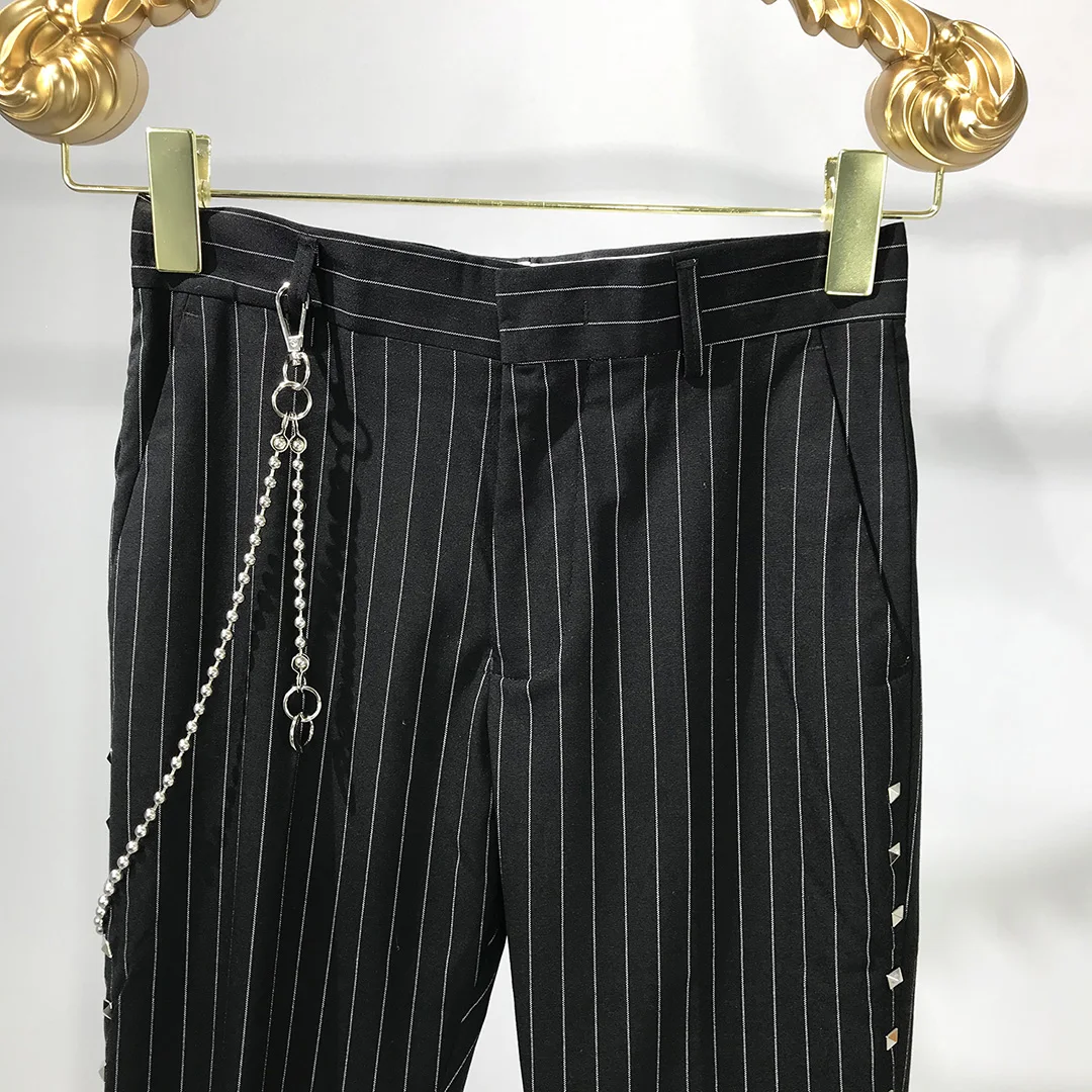 S-XL!Men's casual pants striped suit pants hanging chain rivet decoration fashion small feet 9-point pants hair stylist student
S-XL!Men's casual pants striped suit pants hanging chain rivet decoration fashion small feet 9-point pants hair stylist student