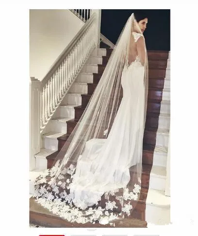 Luxury Long Veils Cheap Bridal Hair Accessories Chapel Length Lace Applique edge Tulle Wedding Bridal Veils
Luxury Long Veils Cheap Bridal Hair Accessories Chapel Length Lace Applique edge Tulle Wedding Bridal Veils