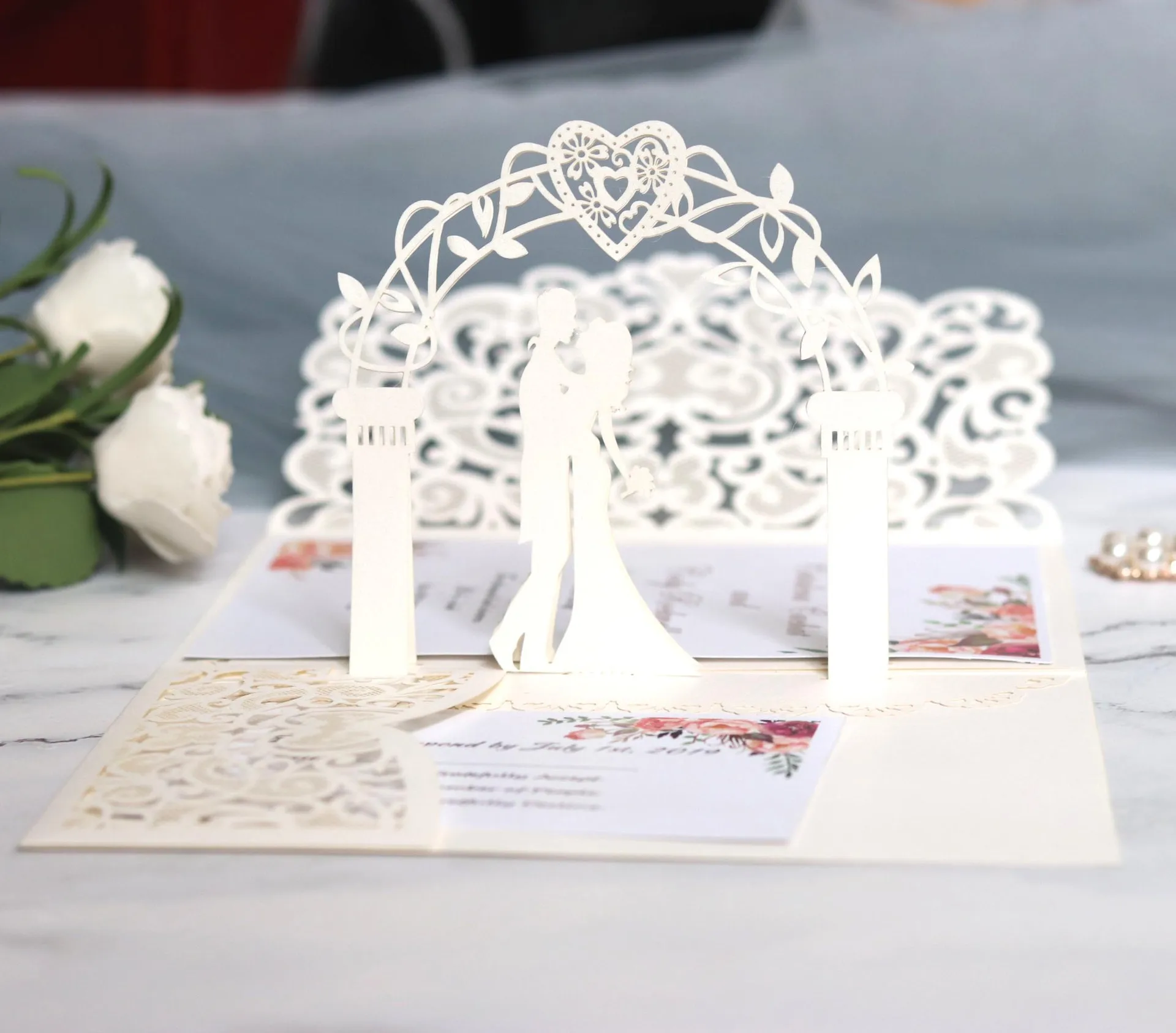 50Pcs European Laser Hollowed 3D Elegant Wedding Invitation Romantic Happy Valentine's Day Greeting Card Lace Heart Lover Invite
50Pcs European Laser Hollowed 3D Elegant Wedding Invitation Romantic Happy Valentine's Day Greeting Card Lace Heart Lover Invite