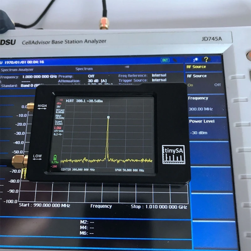 Tiny SA Handheld Spectrum Analyzer 2.8 Inch Touching Screen Spectrum Analyzers C7AC
Tiny SA Handheld Spectrum Analyzer 2.8 Inch Touching Screen Spectrum Analyzers C7AC