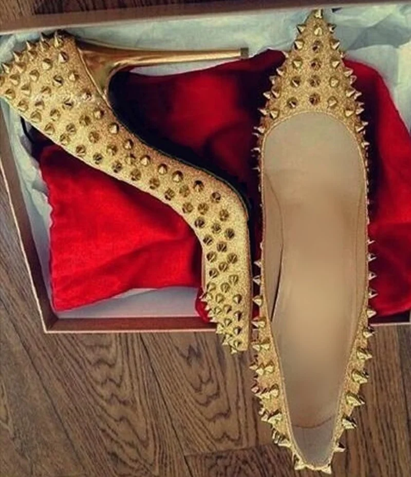 Luxury Gold Glitter Rivets High Heel Pumps Pointed Toe Thin Heels Spikes Women Wedding Shoes Bride Slip-on Celebrating Shoes
Luxury Gold Glitter Rivets High Heel Pumps Pointed Toe Thin Heels Spikes Women Wedding Shoes Bride Slip-on Celebrating Shoes