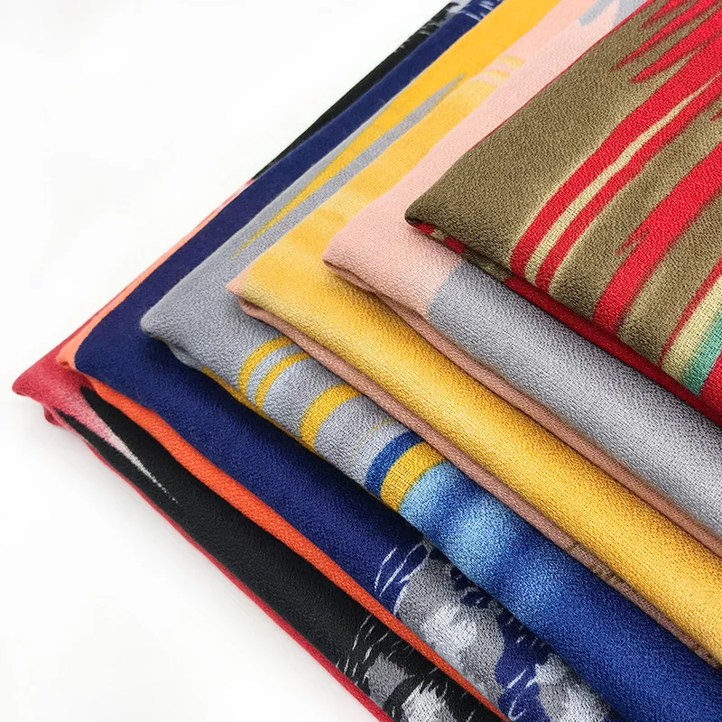 Luxury brand winter Patchwork scarf leopard scarf women Soft Pashminas shawls scarves Sjaal muslim hijab animal print leopardo
Luxury brand winter Patchwork scarf leopard scarf women Soft Pashminas shawls scarves Sjaal muslim hijab animal print leopardo
