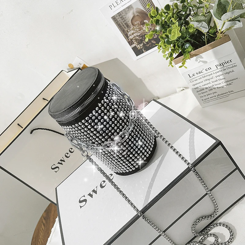 Women Bags Crossbody Bags for Women 2021 Fashion Shoulder Bags Female Handbags PU Rivet Bucket Bag Ladies Shoulder Crossbody 
Women Bags Crossbody Bags for Women 2021 Fashion Shoulder Bags Female Handbags PU Rivet Bucket Bag Ladies Shoulder Crossbody