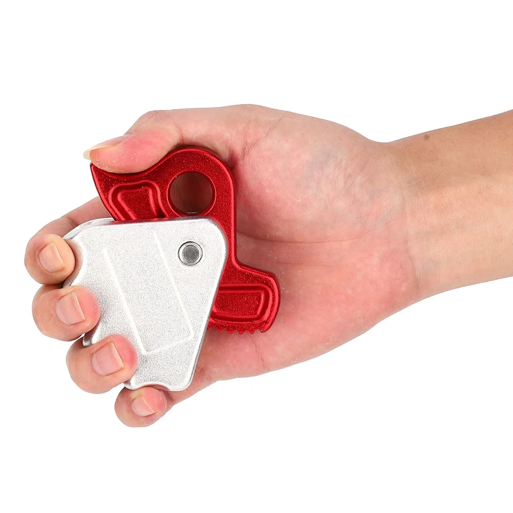 Professional Outdoor Safety Mountaineering Rock Climbing Rope Grab Riser Clamp Ascender Equipment Rock Climbing Rope Grab
Professional Outdoor Safety Mountaineering Rock Climbing Rope Grab Riser Clamp Ascender Equipment Rock Climbing Rope Grab
