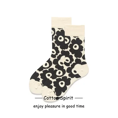Middle Tube 2021 Cotton Socks Plaid Geometric Unisex Fashion Socks Stripes Women Girls Diverse Pattern Harajuku Set
Middle Tube 2021 Cotton Socks Plaid Geometric Unisex Fashion Socks Stripes Women Girls Diverse Pattern Harajuku Set