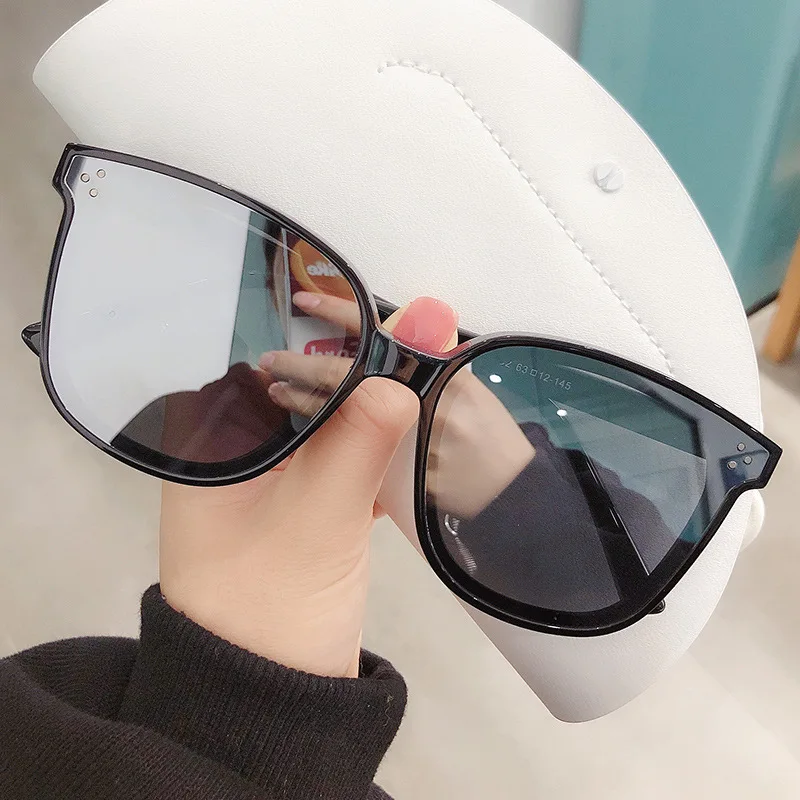 Фото Новинка 2021 женские элегантные солнцезащитные очки Jack Bye нежные в форме монстра