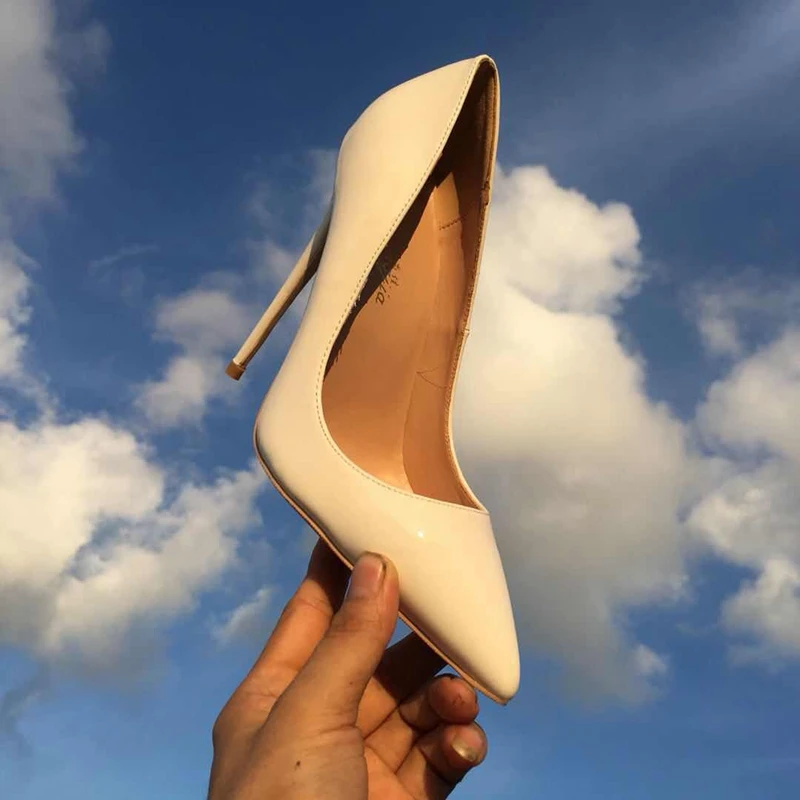 2020 White color pointed toe lady pumps pu leather shallow woman High-heeled pumps sexy slip-on wedding women shoes party shoes 
2020 White color pointed toe lady pumps pu leather shallow woman High-heeled pumps sexy slip-on wedding women shoes party shoes