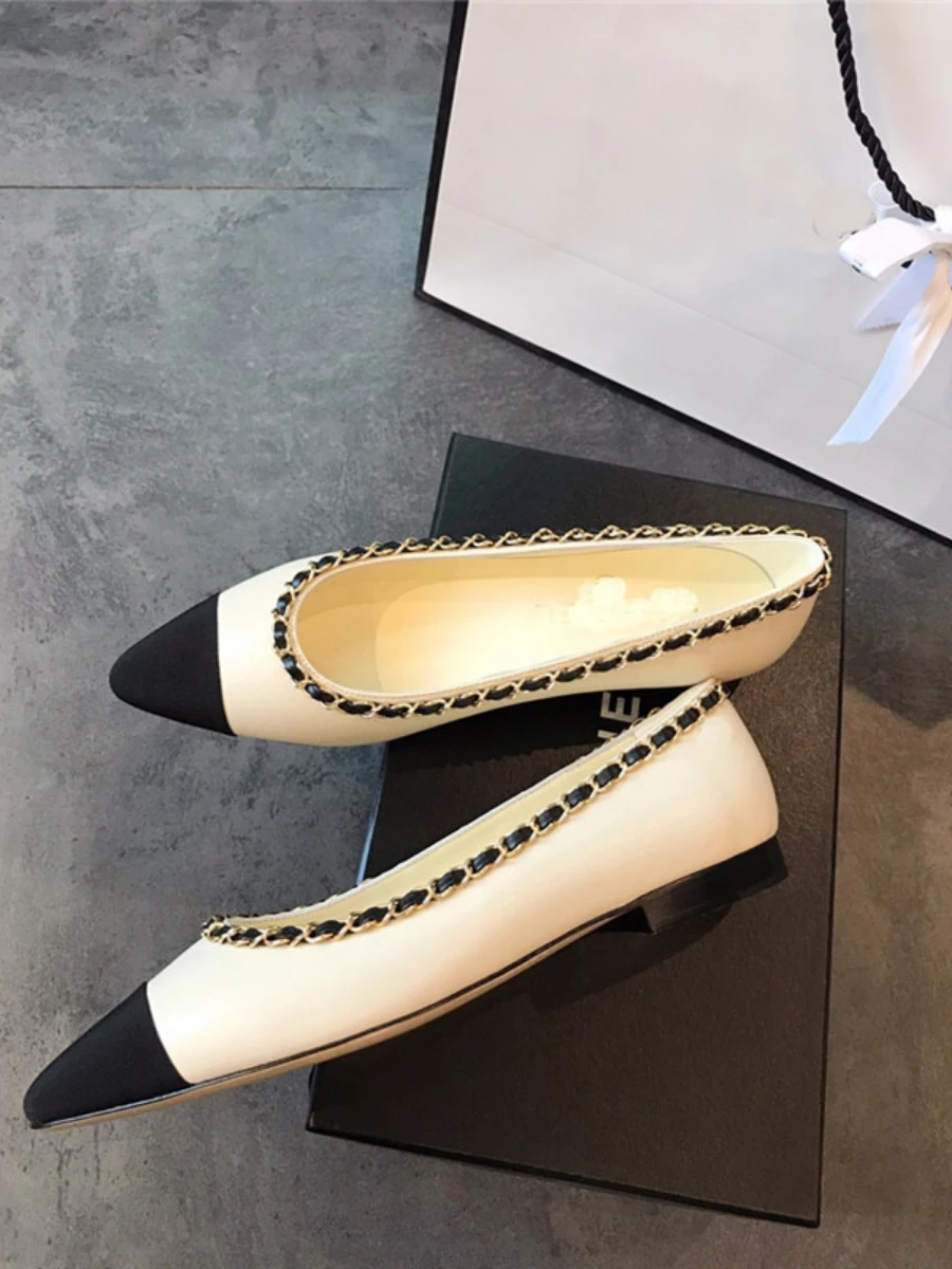 INS Trendy Flat Shoes Women 2020 New Spring And Autumn Leather Chain Pointed Toe Female Shoes Fairy All-match Shoes The New
INS Trendy Flat Shoes Women 2020 New Spring And Autumn Leather Chain Pointed Toe Female Shoes Fairy All-match Shoes The New