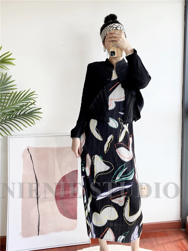 Женское длинное платье миаке, плиссированное пляжное платье макси без рукавов с цветочным принтом в стиле бохо, лето 2020
Женское длинное платье миаке, плиссированное пляжное платье макси без рукавов с цветочным принтом в стиле бохо, лето 2020