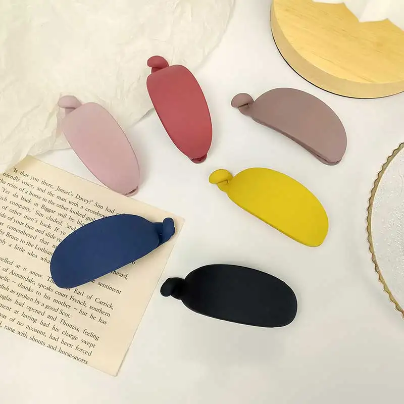 CN Cute Candy Colors Banana Shape Hair Claws Women Girls Sweet Hair Clips Ponytail Holder Hairpins Fashion Hair Accessories
CN Cute Candy Colors Banana Shape Hair Claws Women Girls Sweet Hair Clips Ponytail Holder Hairpins Fashion Hair Accessories
