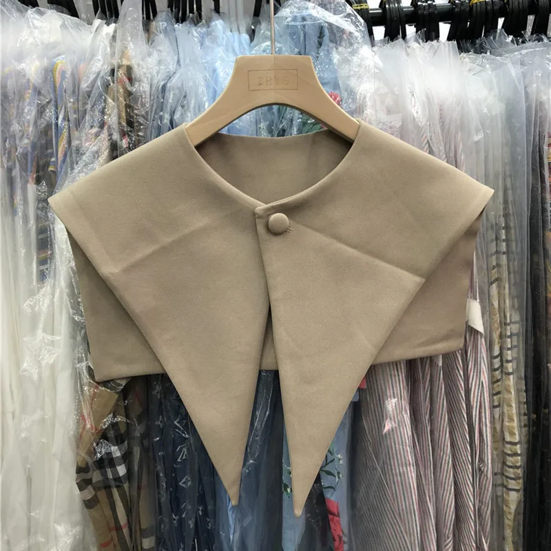 Solid Color Pointed Fake Collar Women Detachable Button-down False Collar Collegiate Peaked Lapel Neckwear Fashion Accessories
Solid Color Pointed Fake Collar Women Detachable Button-down False Collar Collegiate Peaked Lapel Neckwear Fashion Accessories