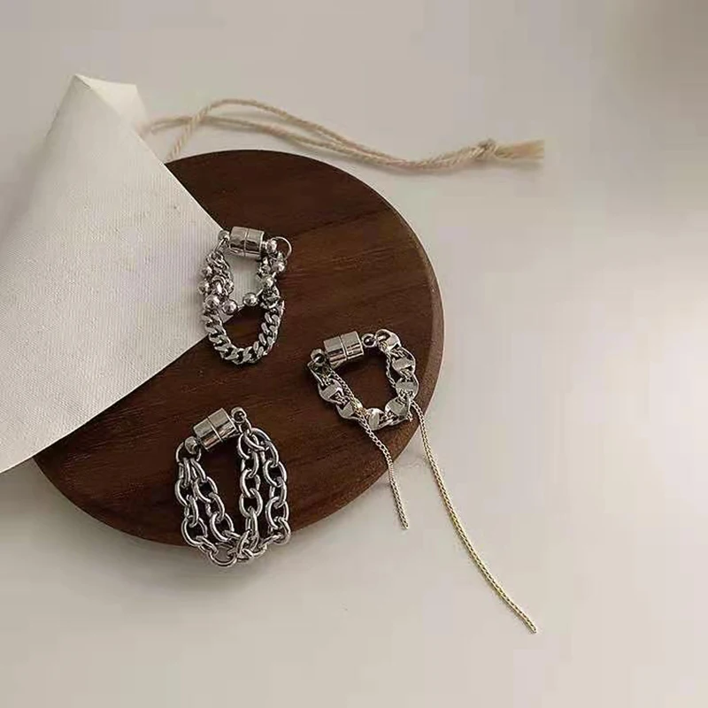 1pcs Metal Chain Magnetic Earrings Punk No Piercing Simple Ins Ear Bone Clip Earrings Chain Link Tassel Jewelry Boucle d'oreille
1pcs Metal Chain Magnetic Earrings Punk No Piercing Simple Ins Ear Bone Clip Earrings Chain Link Tassel Jewelry Boucle d'oreille
