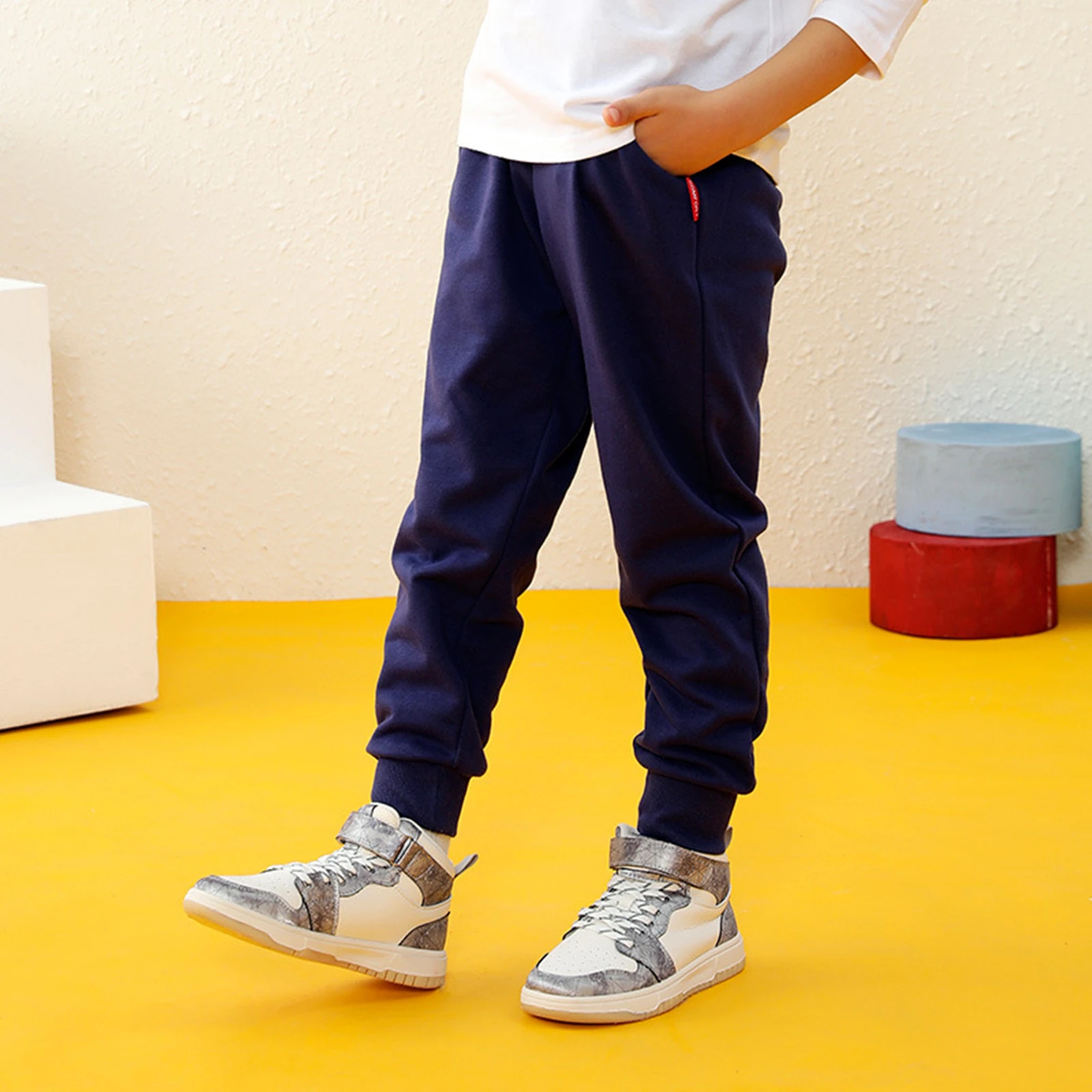 Child Boy Girl Trousers Pants Sport High Cotton Contents Spring and Autumn Clothing Solid Color 
Child Boy Girl Trousers Pants Sport High Cotton Contents Spring and Autumn Clothing Solid Color