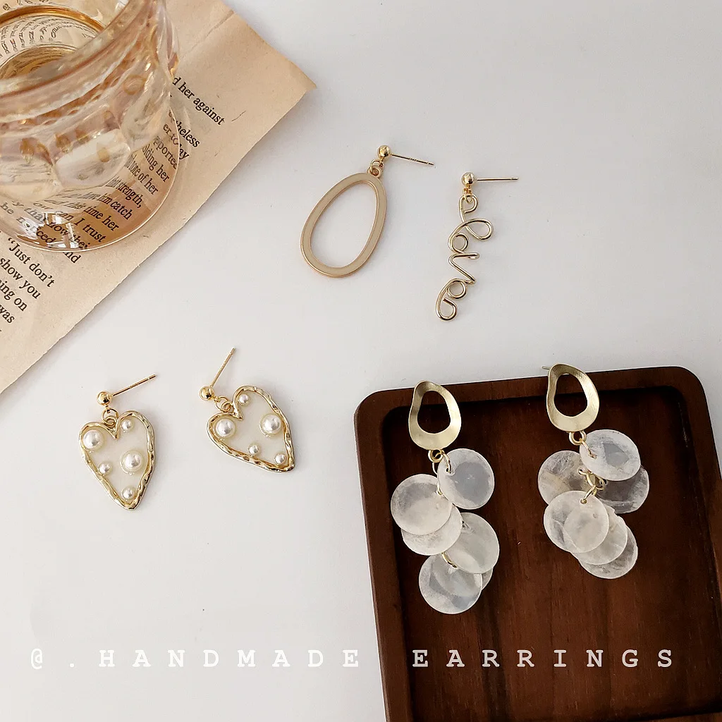 Wholesale Korean Fashion Couple Earrings Sterling Silver925 Nature Shell Handmade Bohemia Pearls angle Earrings
Wholesale Korean Fashion Couple Earrings Sterling Silver925 Nature Shell Handmade Bohemia Pearls angle Earrings