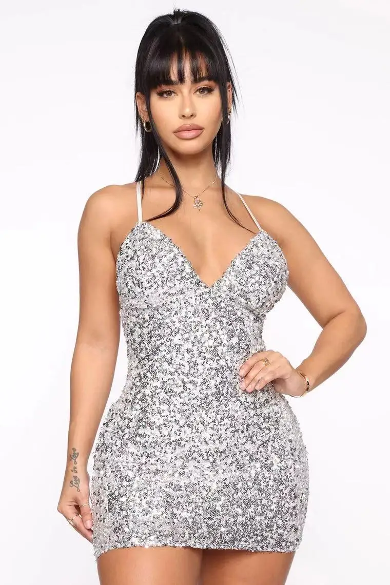 2020 New Women Red silver V-Neck Dress Bodycon Cut Out Sexy Celebrity evening Party Bandage Dresses
2020 New Women Red silver V-Neck Dress Bodycon Cut Out Sexy Celebrity evening Party Bandage Dresses