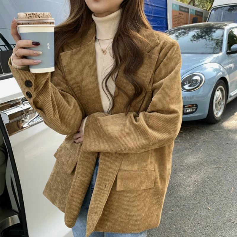 Women Blazers Corduroy Suits Notched Autumn Thicken Medium Long Single Breasted Chic Vintage Buttons Patchwork Ulzzang Overcoat
Women Blazers Corduroy Suits Notched Autumn Thicken Medium Long Single Breasted Chic Vintage Buttons Patchwork Ulzzang Overcoat