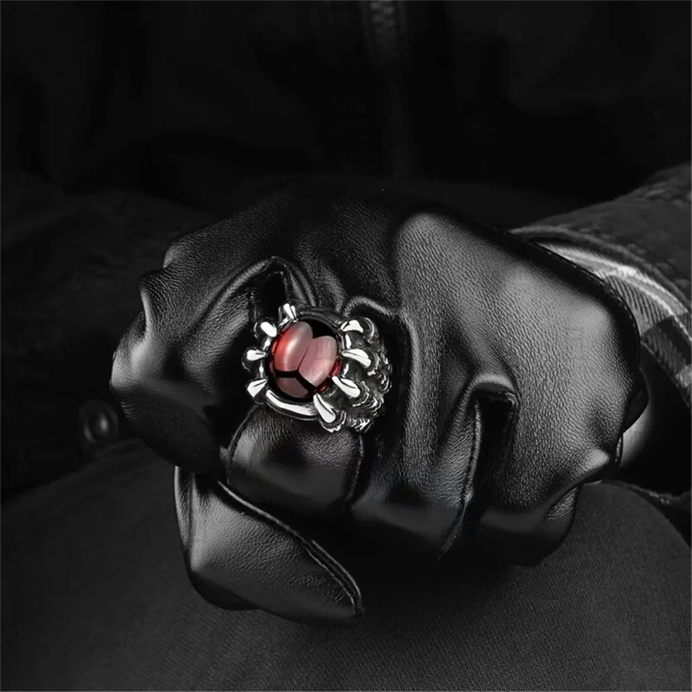 Trend Fashion Dragon Claw Punk Black Red Popular Domineering Ring Party Men's Holiday Gift Jewelry Wholesale
Trend Fashion Dragon Claw Punk Black Red Popular Domineering Ring Party Men's Holiday Gift Jewelry Wholesale