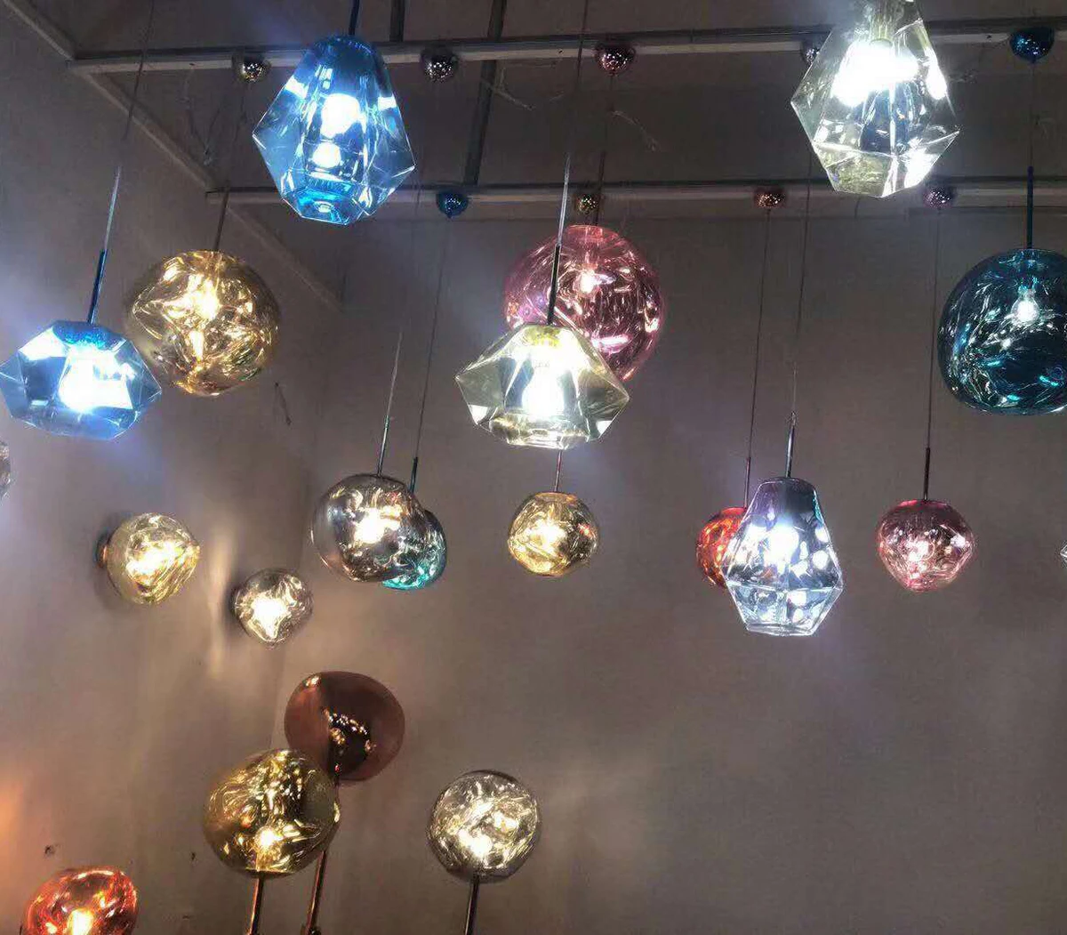 Modern Industrial Iron Spider Drum Pendant Lights Black Suspension Luminaire Bar Living Room Hanging Light Lamp Fixtures
Modern Industrial Iron Spider Drum Pendant Lights Black Suspension Luminaire Bar Living Room Hanging Light Lamp Fixtures
