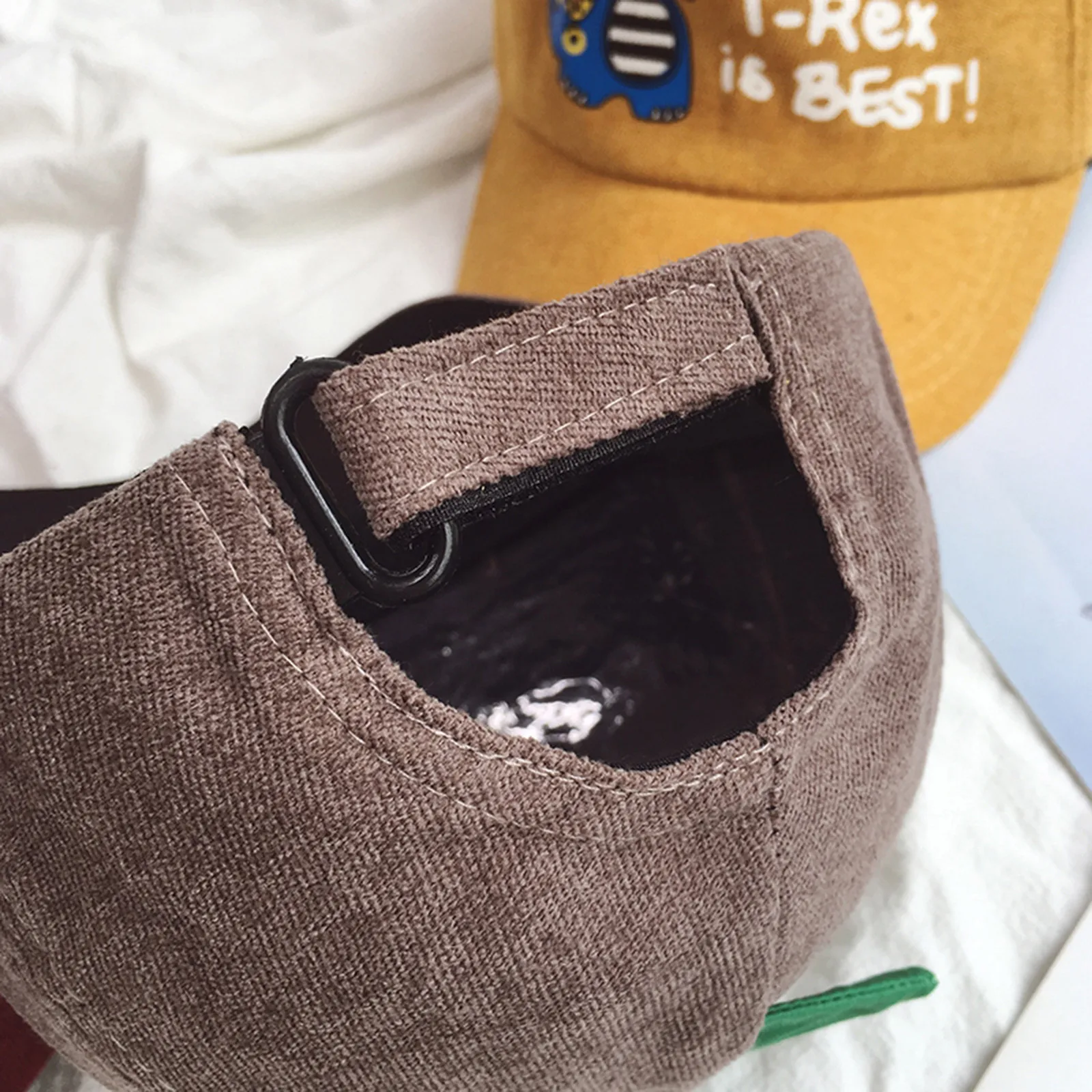 3-10Year baby baseball cap Kids Summer Breathable Outdoor Children Cartoon Dinosaur Baseball Cap Sun Hat
3-10Year baby baseball cap Kids Summer Breathable Outdoor Children Cartoon Dinosaur Baseball Cap Sun Hat