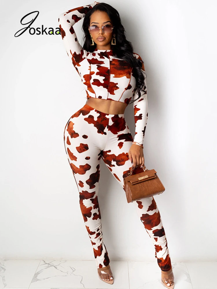 Joskaa Camoflage Print Active Two Piece Sets Long Sleeve Ruffle Slim Short Sweatshirt Flare Hem Pencil Pants Street Tracksuits
Joskaa Camoflage Print Active Two Piece Sets Long Sleeve Ruffle Slim Short Sweatshirt Flare Hem Pencil Pants Street Tracksuits