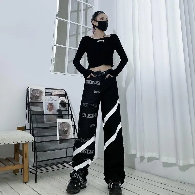 Goth Pants Women High Waist Flare Jeans Aesthetic Pattern Button Denim Wide Gothic Pants Graphic Black Jeans y2k Wide Leg Jeans
Goth Pants Women High Waist Flare Jeans Aesthetic Pattern Button Denim Wide Gothic Pants Graphic Black Jeans y2k Wide Leg Jeans