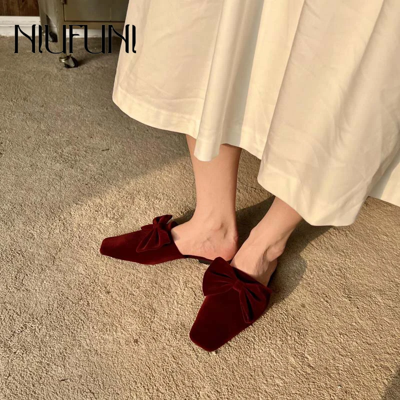 Square Toe Velvet Bow Women's Slippers 2022 Spring Muller Shoes Black Wine Red Slip On Slides Shoes Simple Flats Casual Slippers
Square Toe Velvet Bow Women's Slippers 2022 Spring Muller Shoes Black Wine Red Slip On Slides Shoes Simple Flats Casual Slippers