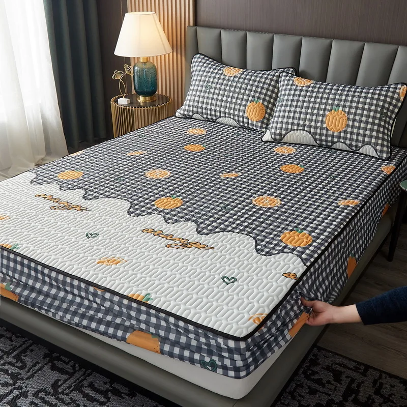 Latex cold mat bed three-piece set non-slip fixed single piece summer ice wire bedspread mattress cover with thick clip cotton
Latex cold mat bed three-piece set non-slip fixed single piece summer ice wire bedspread mattress cover with thick clip cotton