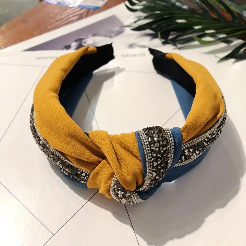 Fashion Vintage Women's Headband Shiny Sequin Crystal Patchwork Wide Tie Hairband Cross Bow Twist Kn
Fashion Vintage Women's Headband Shiny Sequin Crystal Patchwork Wide Tie Hairband Cross Bow Twist Kn