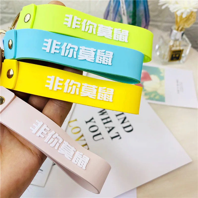Simple Braided Leather Men Women Lovely Creative Pendant Keyring High Quality Car Keychain Embroidered Little Bee Key Chain
Simple Braided Leather Men Women Lovely Creative Pendant Keyring High Quality Car Keychain Embroidered Little Bee Key Chain
