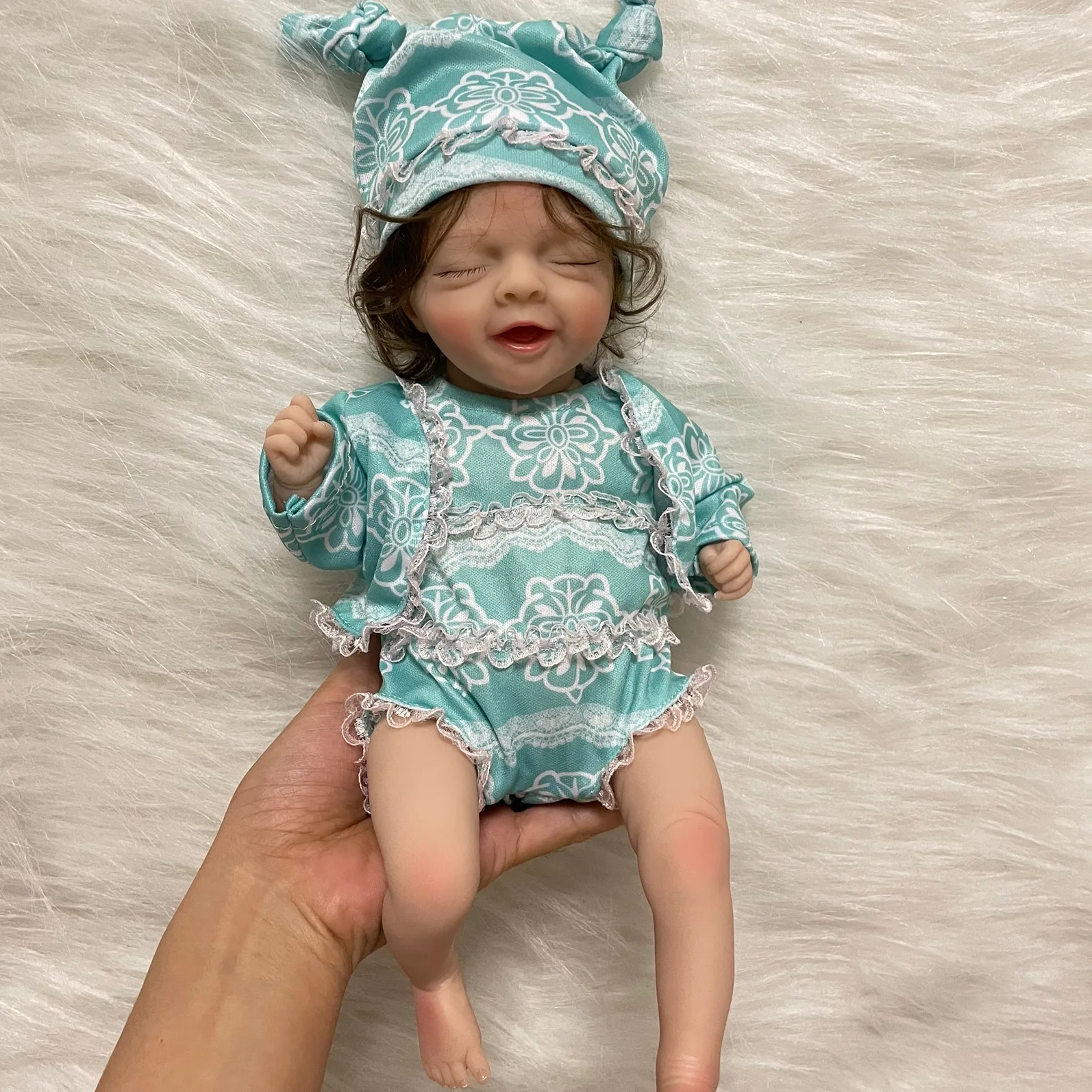 12,5 дюймовая милая Кукла Reborn Salia с укорененными светлыми волосами, мягкая кукла высокого качества ручной работы, популярный Рождественский п...
12,5 дюймовая милая Кукла Reborn Salia с укорененными светлыми волосами, мягкая кукла высокого качества ручной работы, популярный Рождественский п...
