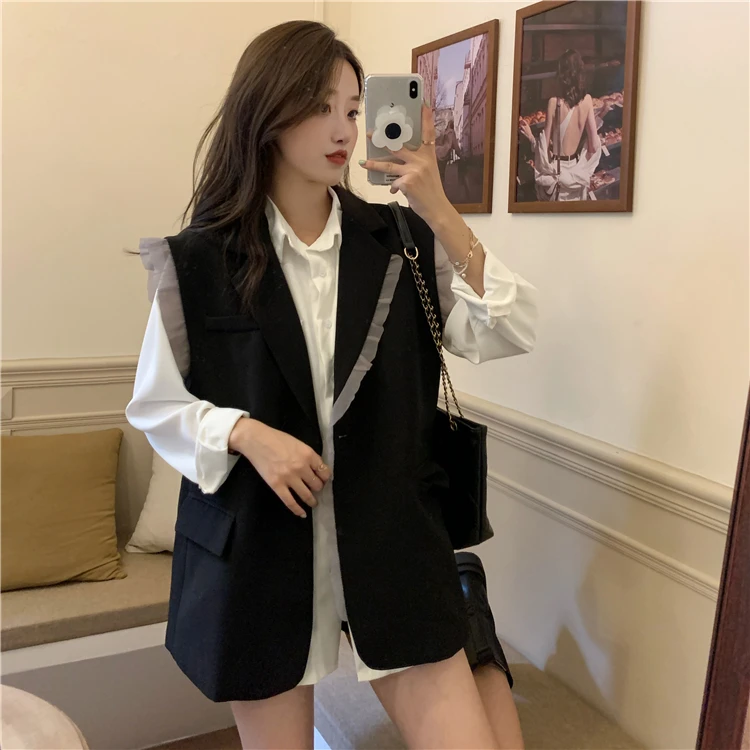 Fashion Lace Patchwork Black Suit Vest Women Sleeveless Waistcoat Jacket 2021 Early Autumn Vest Office Lady
Fashion Lace Patchwork Black Suit Vest Women Sleeveless Waistcoat Jacket 2021 Early Autumn Vest Office Lady