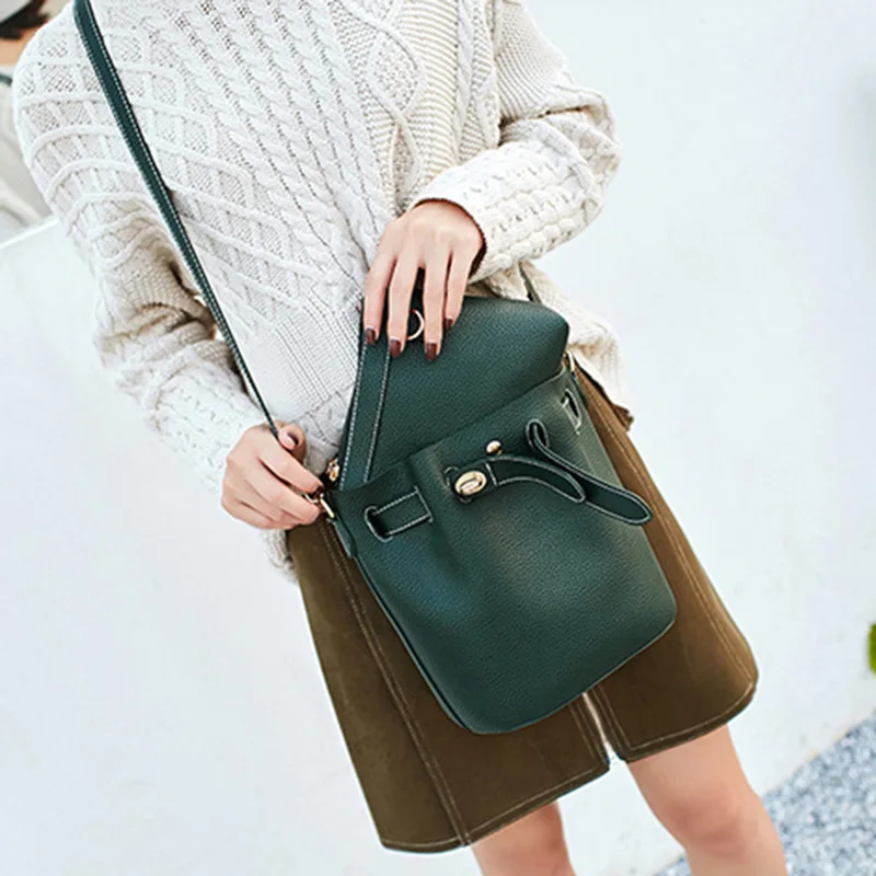 Solid Color Diamond Pattern Women'S PU Leather Handbag Luxury Hand Bags Female Designer Tote Bags For Women Shoulder Bag XBL1803
Solid Color Diamond Pattern Women'S PU Leather Handbag Luxury Hand Bags Female Designer Tote Bags For Women Shoulder Bag XBL1803