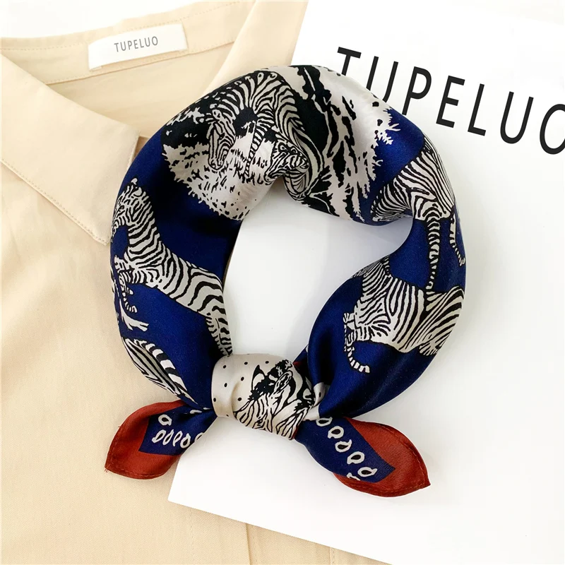 2022 Pure Silk Scarf Women Neck Small Foulard Square Scarves Female Hair Band Print Design Bandana Spring New Kerchief Tie
2022 Pure Silk Scarf Women Neck Small Foulard Square Scarves Female Hair Band Print Design Bandana Spring New Kerchief Tie