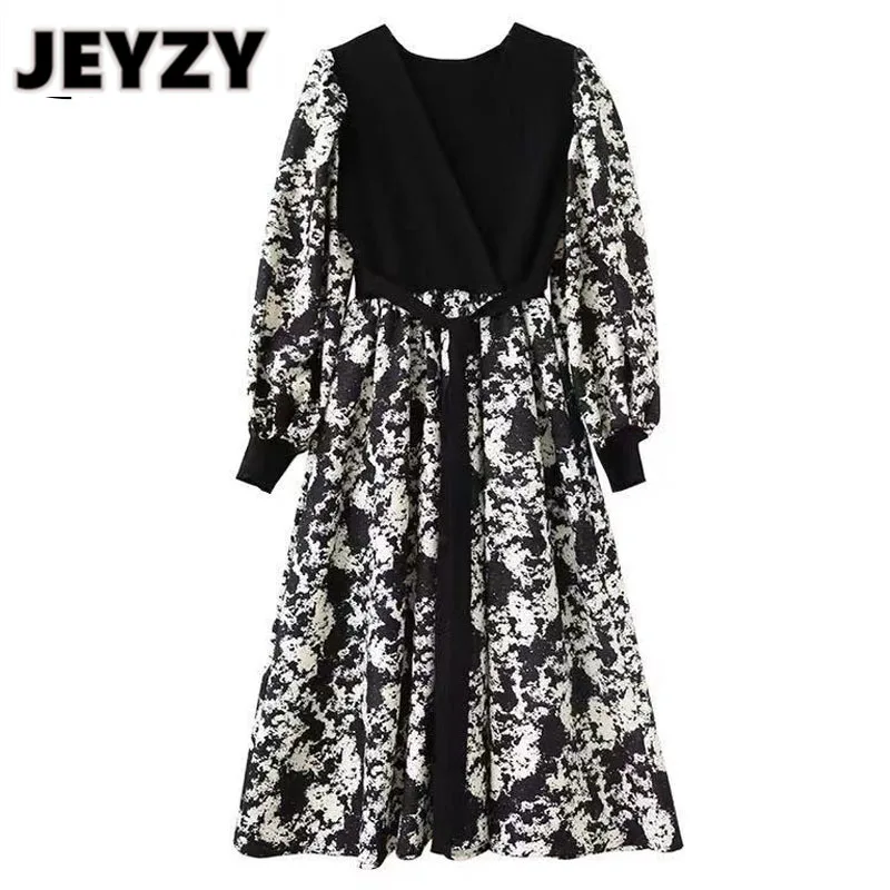 Повседневное женское платье в стиле Харадзюку, винтажное трикотажное платье в стиле пэчворк с V-образным вырезом и рукавами-фонариками, жен...
Повседневное женское платье в стиле Харадзюку, винтажное трикотажное платье в стиле пэчворк с V-образным вырезом и рукавами-фонариками, жен...