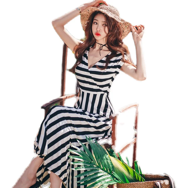 Striped Short-Sleeved Summer Women's Dress Fashion and Elegant Beach Sun Skirt Vacation Robe Club Slim Hanbok
Striped Short-Sleeved Summer Women's Dress Fashion and Elegant Beach Sun Skirt Vacation Robe Club Slim Hanbok