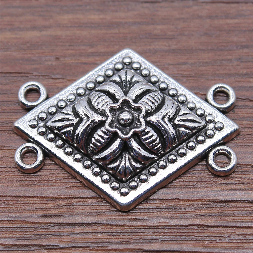 WYSIWYG 3pcs Charms Flower Porous Connectors Antique Silver Color Body Chain Connectors 27x37mm DIY Necklace Making
WYSIWYG 3pcs Charms Flower Porous Connectors Antique Silver Color Body Chain Connectors 27x37mm DIY Necklace Making