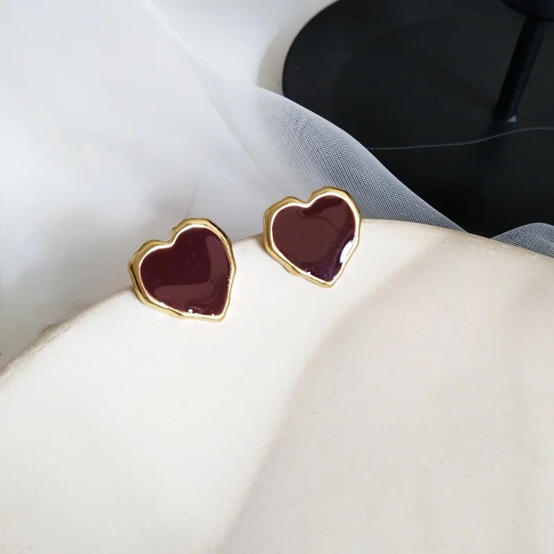 S925 needle Trendy Jewelry Red Heart Earrings Popular Design Sweet Temperament Love Stud Earrings For Girl Fine Accessories
S925 needle Trendy Jewelry Red Heart Earrings Popular Design Sweet Temperament Love Stud Earrings For Girl Fine Accessories
