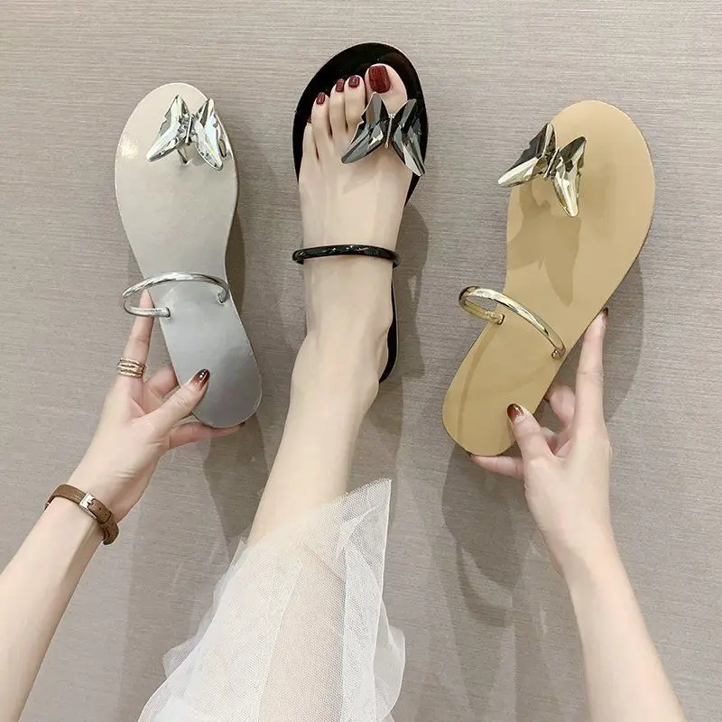 2021 Summer European and American New Style with Set Toe Rhinestone Flat Sandals and Flat Heel Slippers Women's Shoes Trend
2021 Summer European and American New Style with Set Toe Rhinestone Flat Sandals and Flat Heel Slippers Women's Shoes Trend