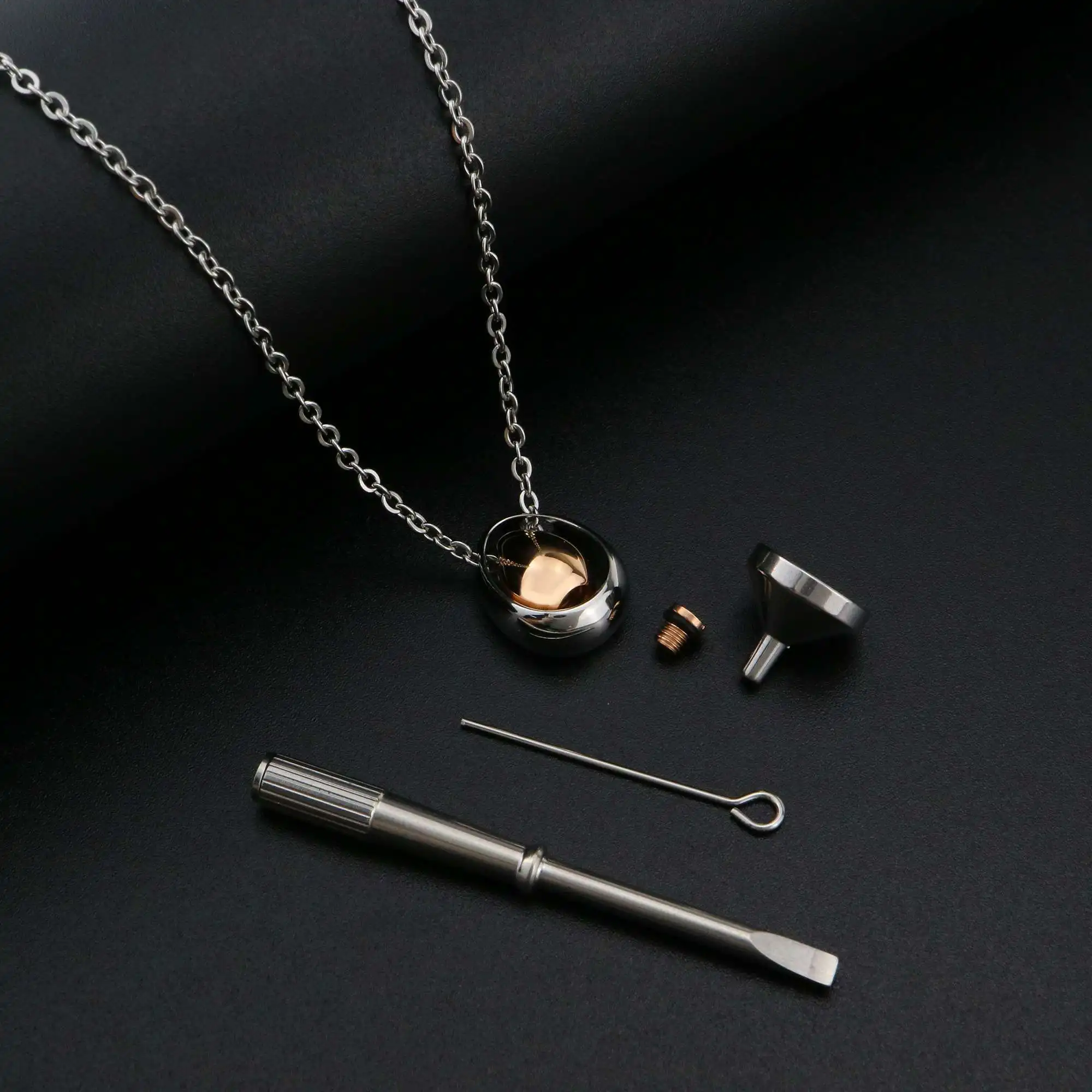 1Pcs Stainless Steel Egg Keepsake Ash Canister Set Cremation Urn Wish Vial Pendant Prayer Box 13x16MM 18+2Inch Necklace 1190023
1Pcs Stainless Steel Egg Keepsake Ash Canister Set Cremation Urn Wish Vial Pendant Prayer Box 13x16MM 18+2Inch Necklace 1190023