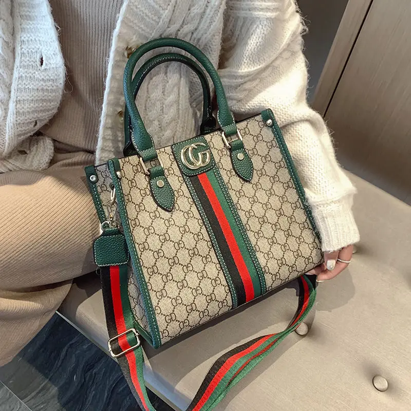 2021 Corduroy Bags for Women Shoulder Bag Reusable Shopping Bags Casual Tote Female Handbag for A Certain Number of Dropshipping 
2021 Corduroy Bags for Women Shoulder Bag Reusable Shopping Bags Casual Tote Female Handbag for A Certain Number of Dropshipping